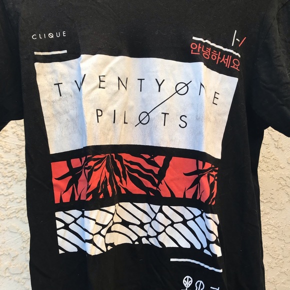 Twenty One Pilots Tshirt - Picture 2 of 6